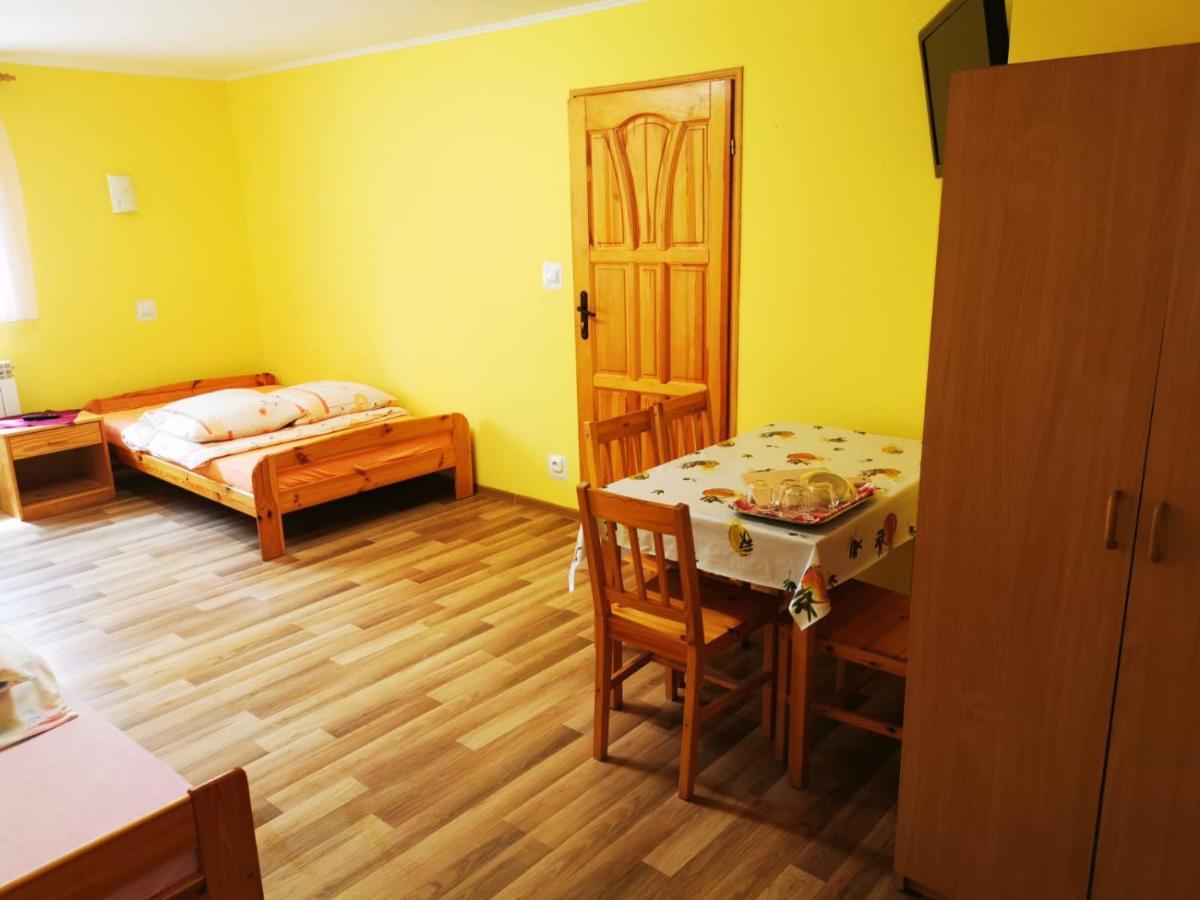 Pokoje Nad Strumykiem W Polanczyku Tel 13- 469 -2257 Exteriör bild